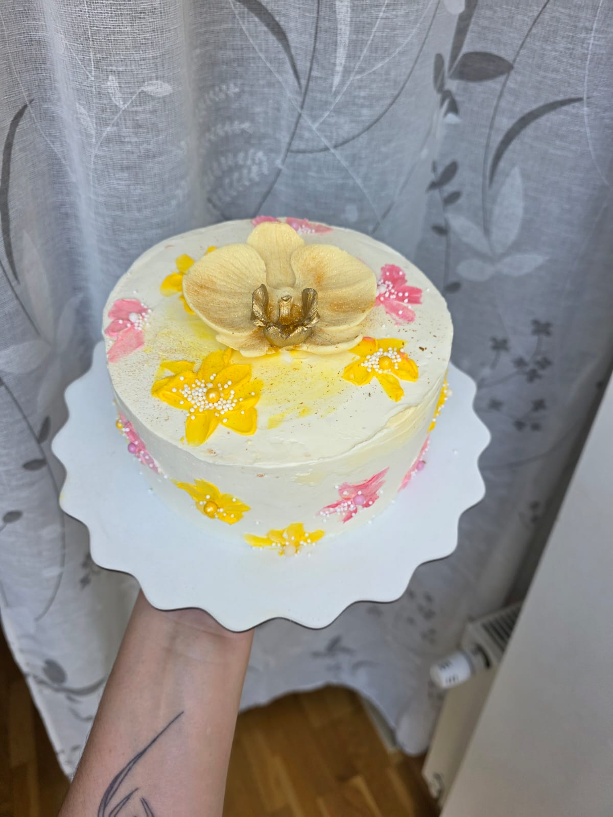 Cream Cake with Orchid