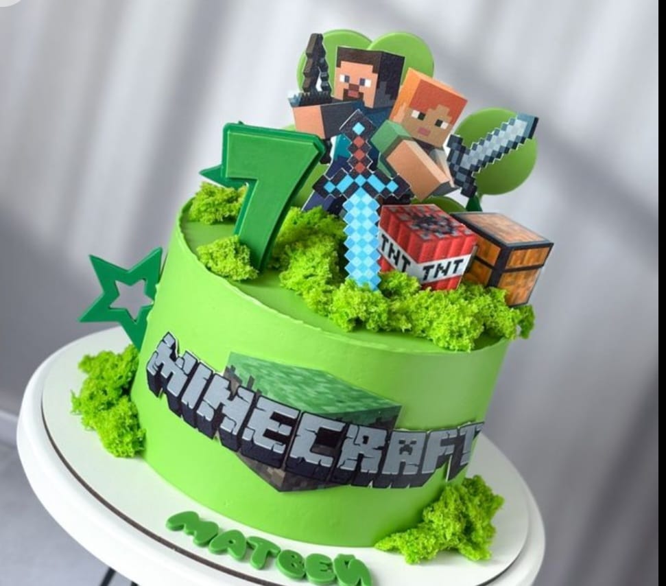 Green Minecraft Cake