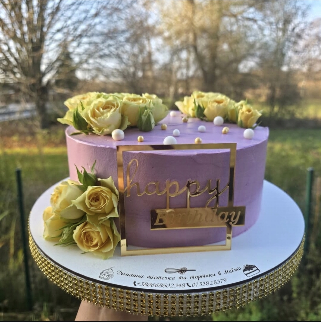 Lilac & Roses Cake