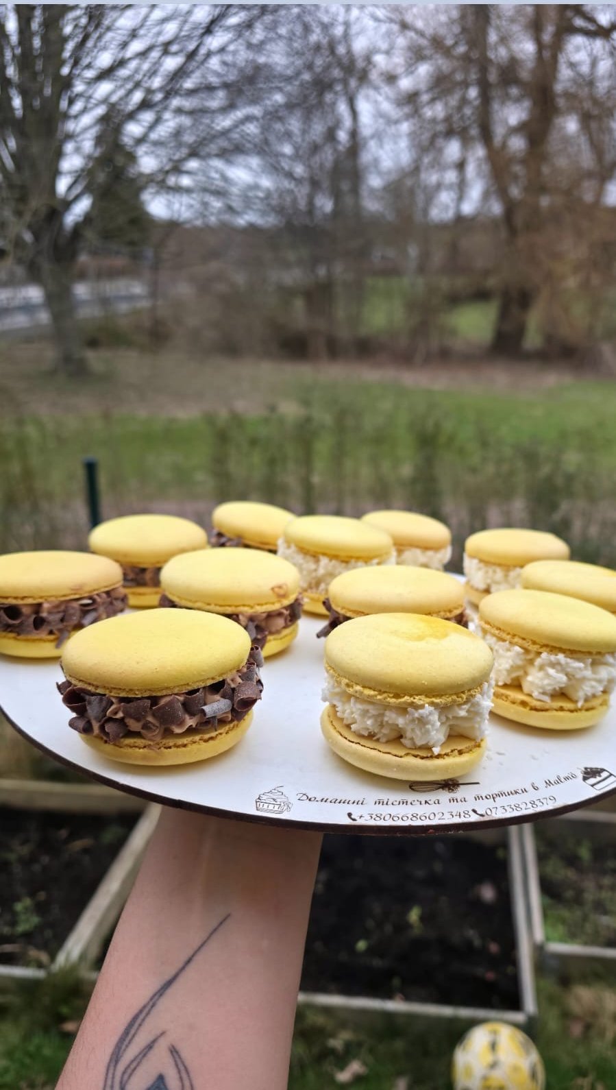 Macaron Tray to Share