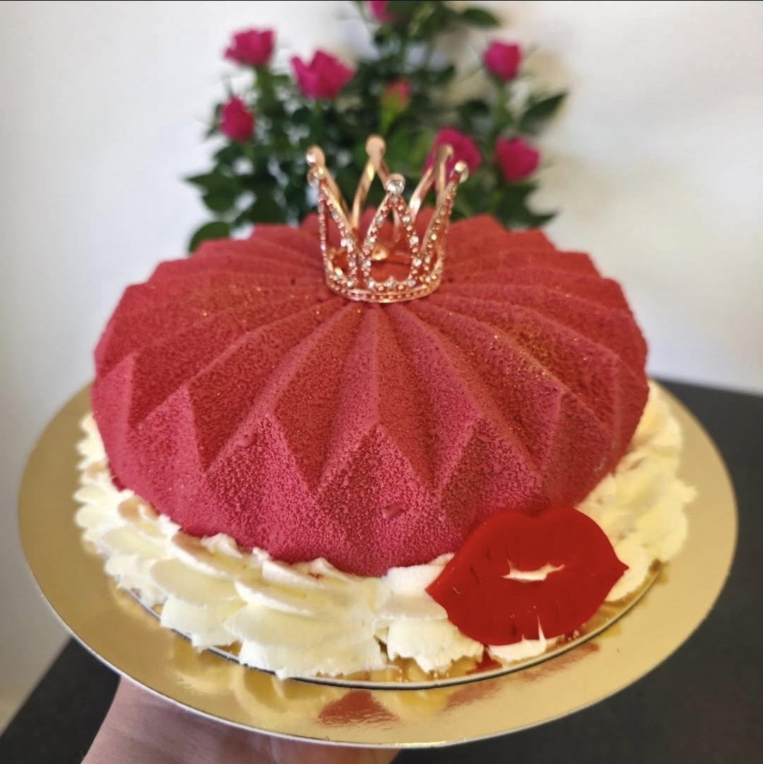 Red Velvet Crown Mousse Cake