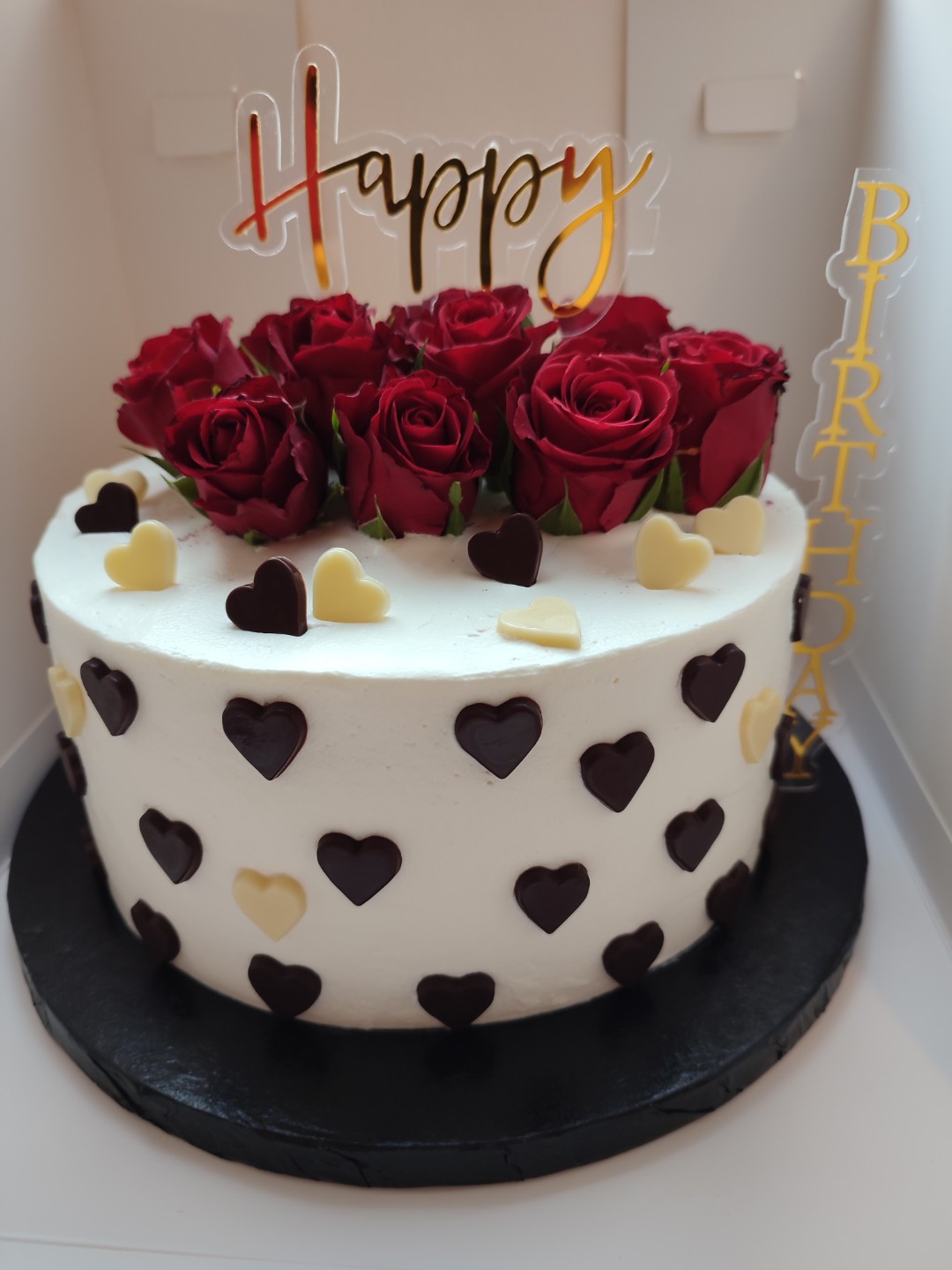 Red Roses & Chocolate Hearts Cake