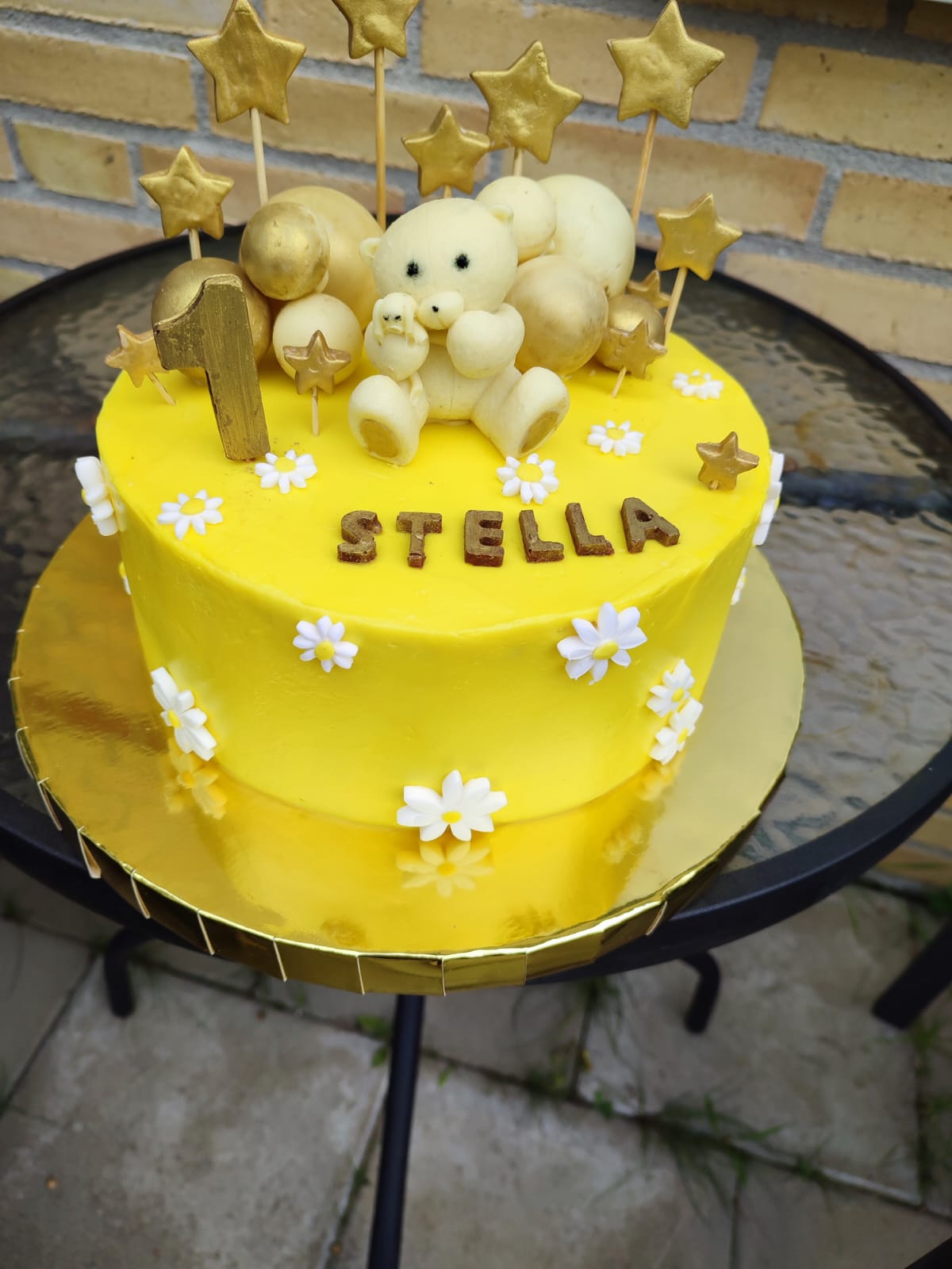 Yellow Teddy Star Cake