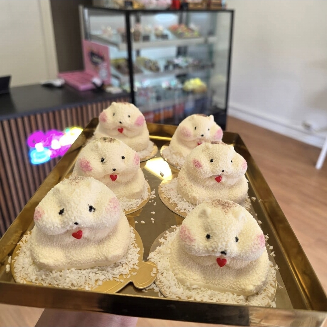 Hamster Mousse Cakes
