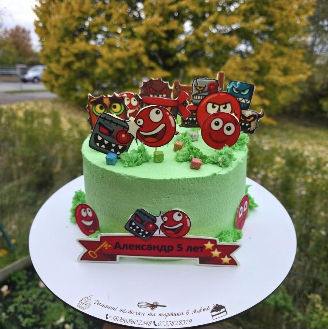 Game Characters Cake