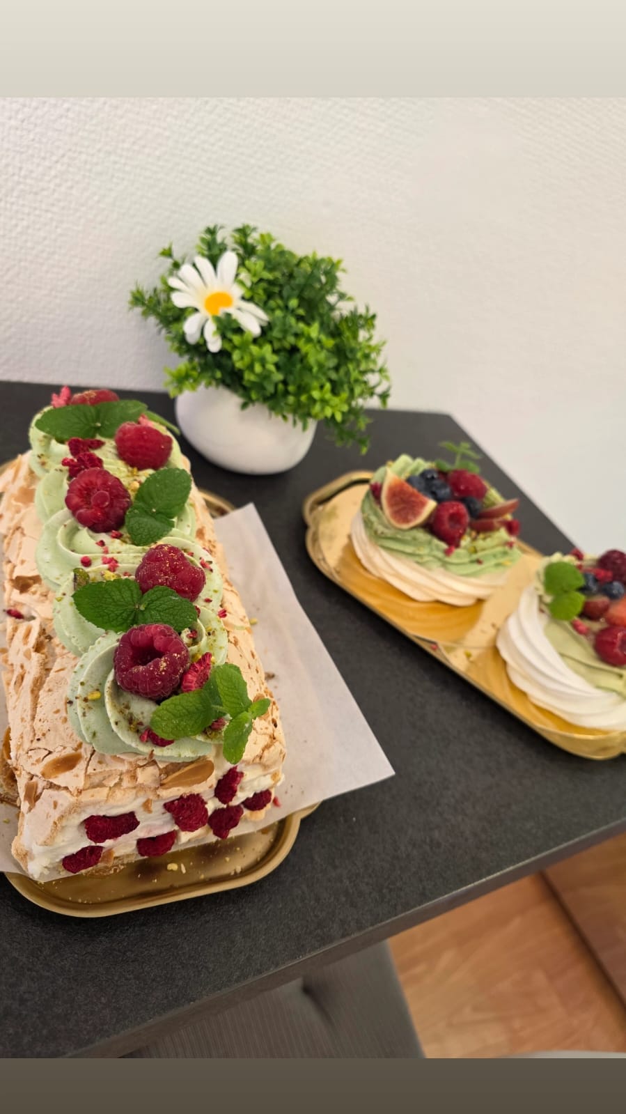 Pavlova Assortment
