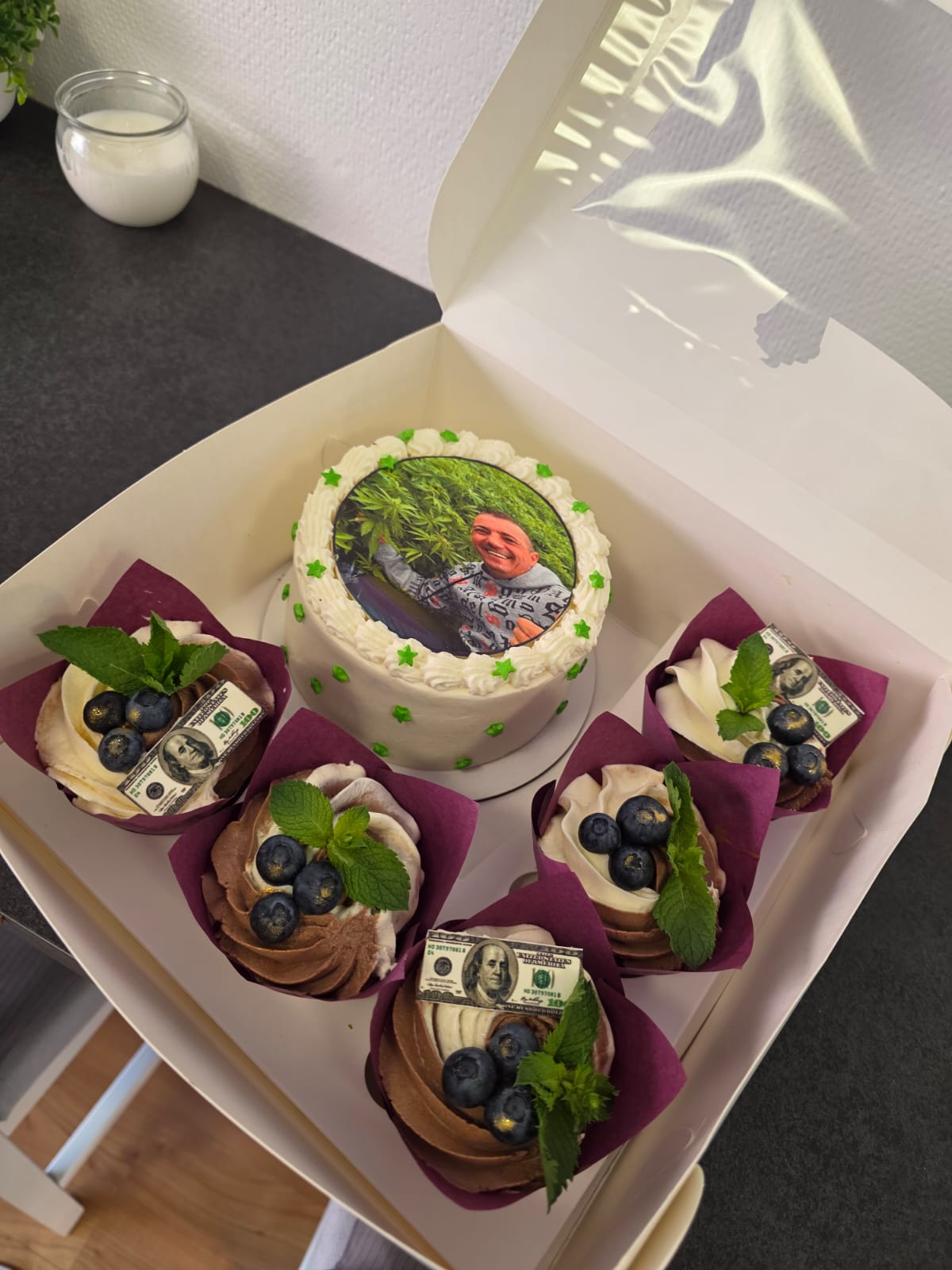 Money Cake & Cupcake Box